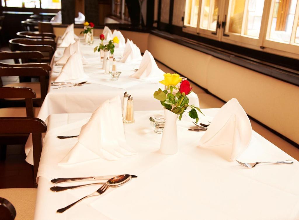 Hotel Restaurant Zur Linde 패튼센 외부 사진