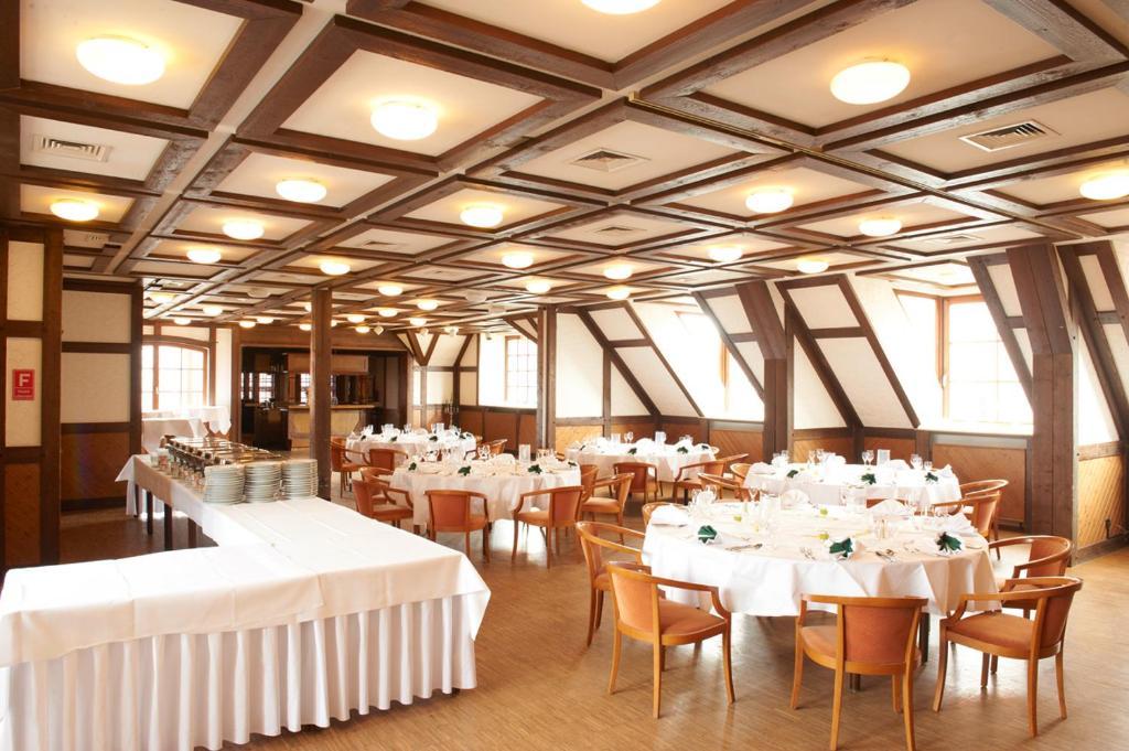 Hotel Restaurant Zur Linde 패튼센 외부 사진